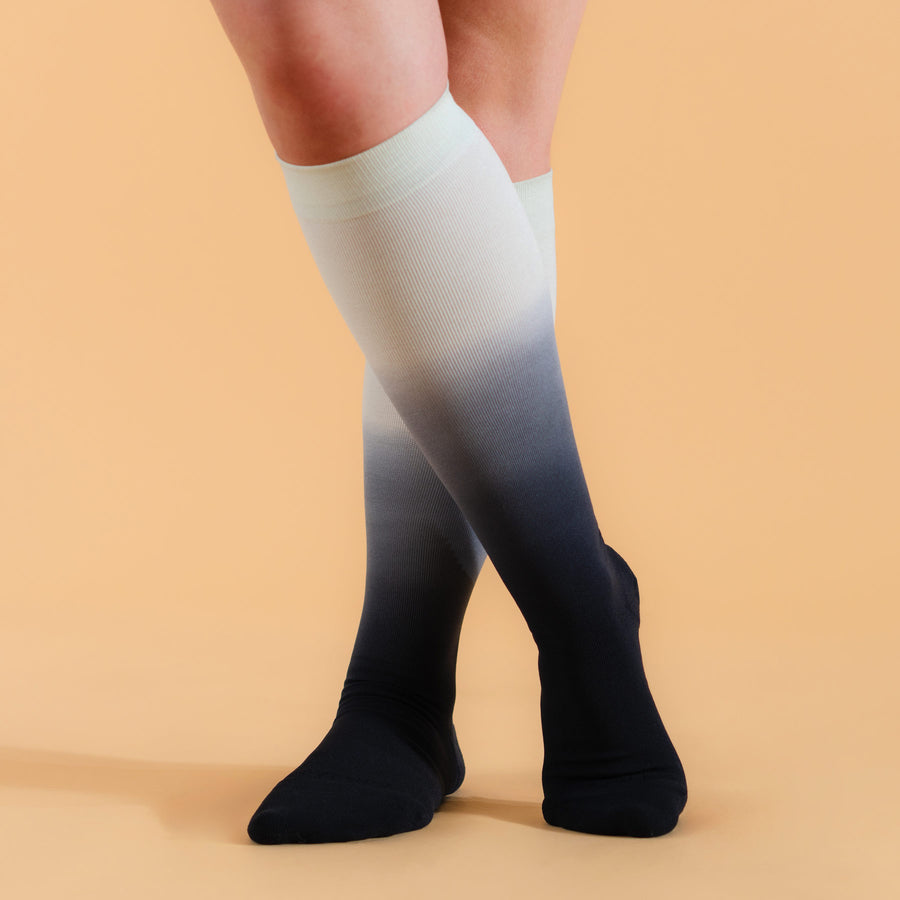 Knee-High Compression Socks – Ombre